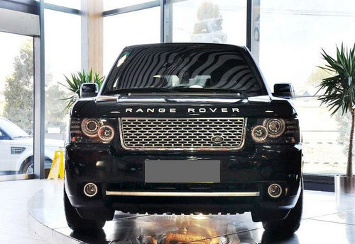 路虎揽胜运动版5.0黑色天津港优惠2.5万