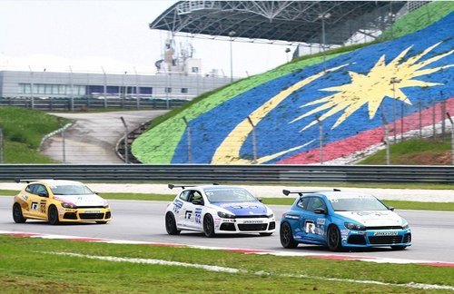 激赏巅峰时刻 尽享激情之旅——大众汽车中国赛车Scirocco Cup2011
