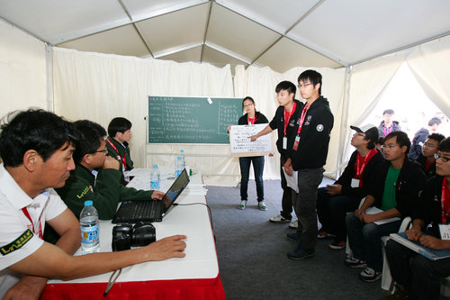 2011中国大学生方程式汽车大赛完美谢幕