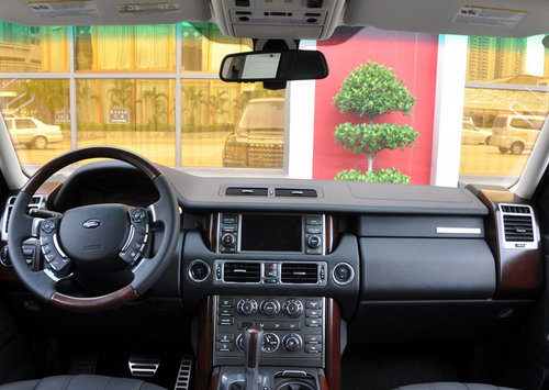 天津进口路虎揽胜行政版  现车店内优惠