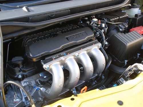 新款飞度1.5AT巴黎蓝 现车售价107200元