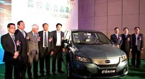 售价36.98万 比亚迪e6纯电动车正式上市