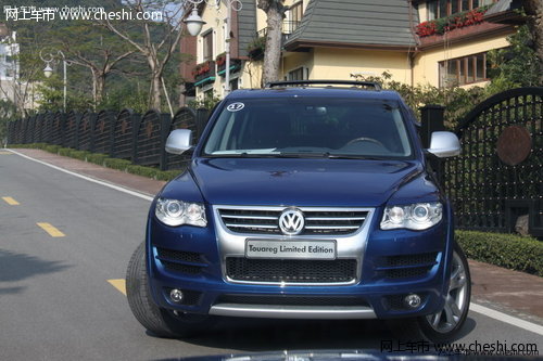 进口大众途锐少量现车 送2万元大礼包