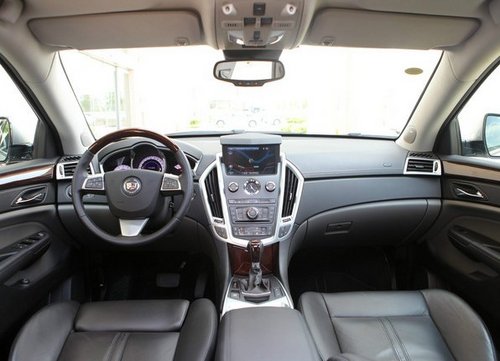 凯迪拉克2012款SRX42.98万起购车送车模
