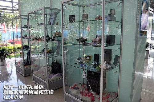 尊贵服务卓越产品 探访上海五角场讴歌4S店