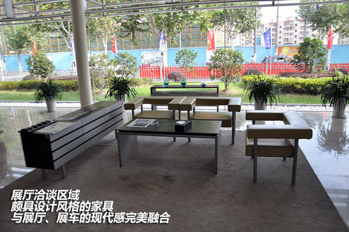 尊贵服务卓越产品 探访上海五角场讴歌4S店