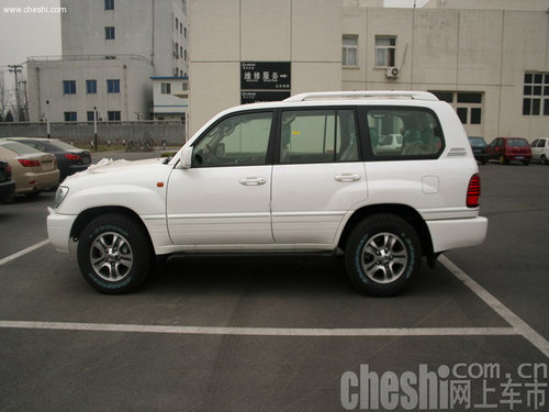 雷克萨斯LX-570  天津港现车特惠价热销