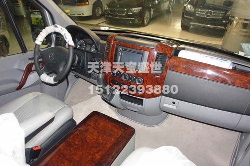 进口奔驰斯宾特房车  天津现车到店热销