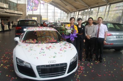 重庆正典奥迪首辆奥迪R8 光棍节售出