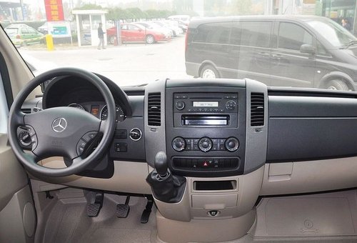 进口奔驰凌特房车 天津港现车大幅优惠