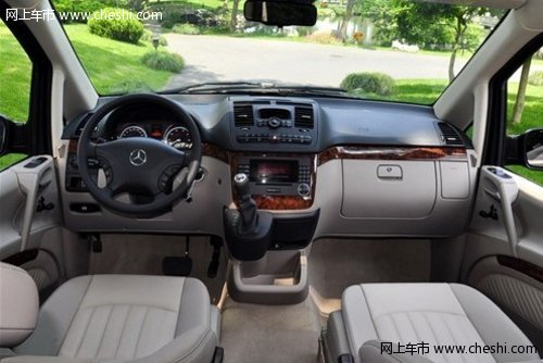 唯雅诺2.5L豪华版深圳优惠5万元 有现车