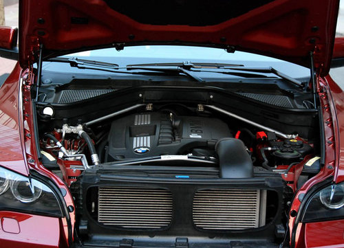 2012款宝马X6红色现车  天津港现车优惠
