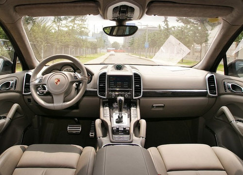 2011款新款保时捷卡宴中规版  天津现车