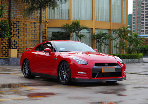 进口日产跑车GT-R  天津地区现车酬宾价