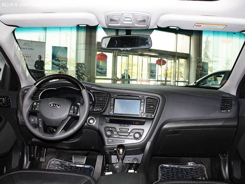 购专属总裁级座驾，享精英马尔代夫之旅