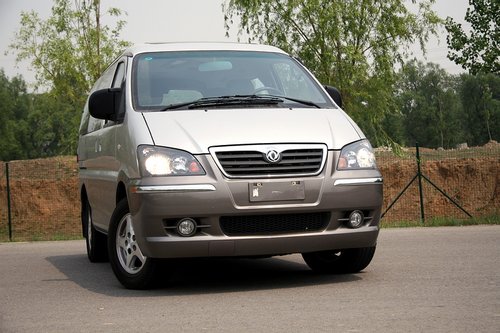 年终冲量 风行菱智5.68万起东莞兴龙汽车