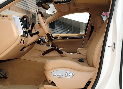 中规保时捷卡宴  天津现车销售颜色齐全