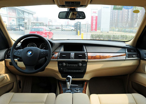 2012款美规版宝马X5现车  天津特价70万