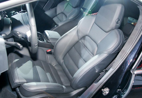 2012款保时捷卡宴优惠价  天津现车到港