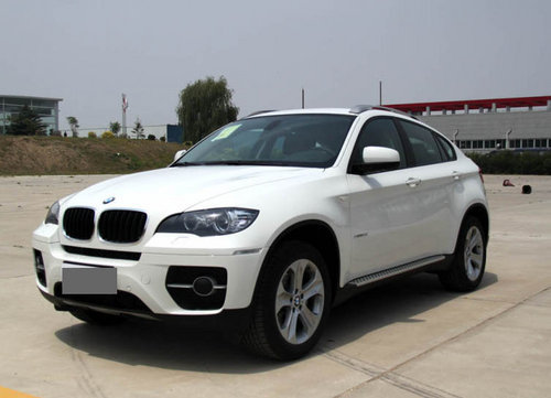2012款宝马X6  天津港现车96万优惠热销