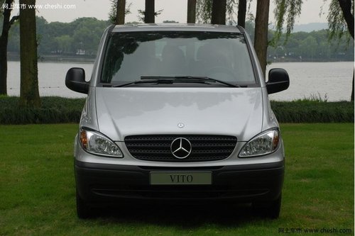 戴姆勒奔驰威霆