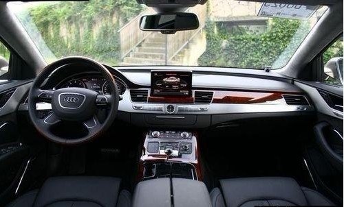 2012款奥迪A8