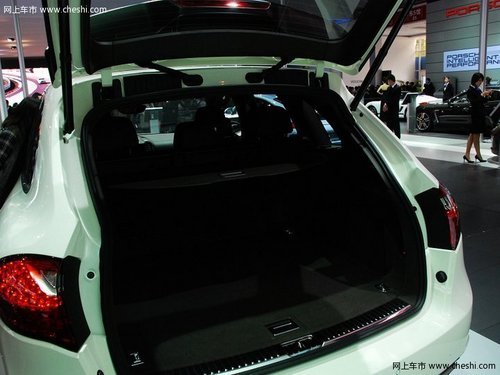 2012款保时捷卡宴