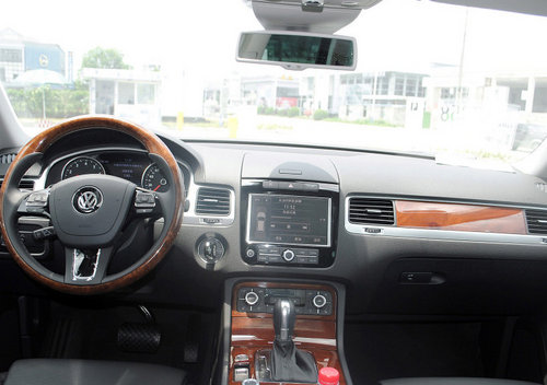 2011款进口大众途锐柴油版  天津现货到