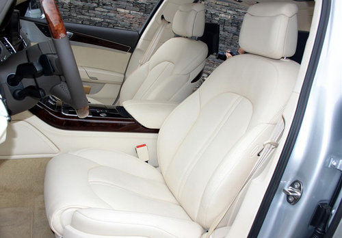 2012新款奥迪A8L黑色现车 天津价格最低