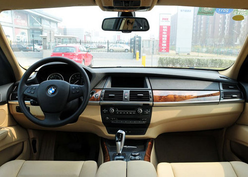 2012款宝马X5美规版  天津新年现车促销