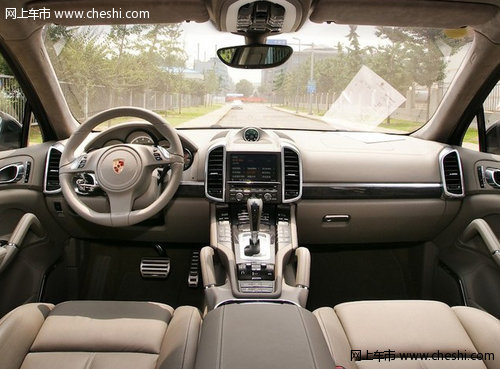 2012款保时捷卡宴美规版