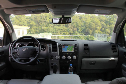 进口丰田坦途5.7皮卡白金版 天津报63万