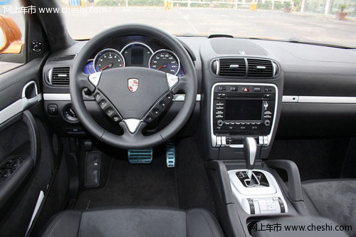 2012款保时捷卡宴