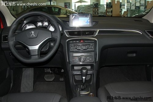 东风标致308购车赠5000元装饰 少量现车