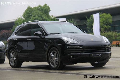 2012款保时捷卡宴