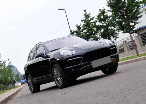 2012款保时捷卡宴黑色  天津现车配置全