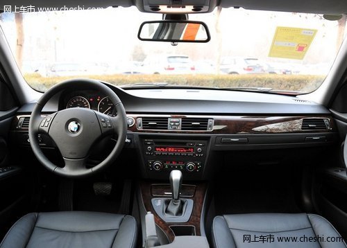宝马3系 中控台整体