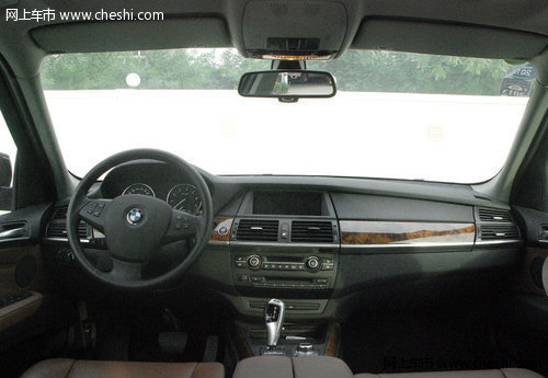 2012宝马X5美规版 天津现车72万有优惠