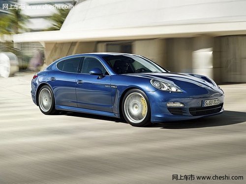 Panamera S Hybrid 登陆南京保时捷中心