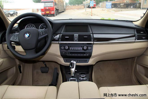 2012款宝马X5美规版  天津现车76万特价