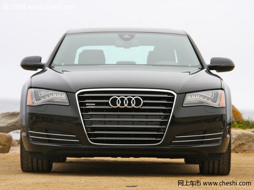 2012款奥迪A8  天津顶配现车最新酬宾价