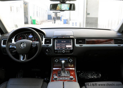 2012款大众途锐全系现车  天津优惠酬宾