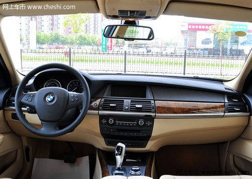 2012款宝马X5美规版  天津现车最低73万