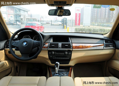 2012款宝马X5  天津现车颜色全75万热卖