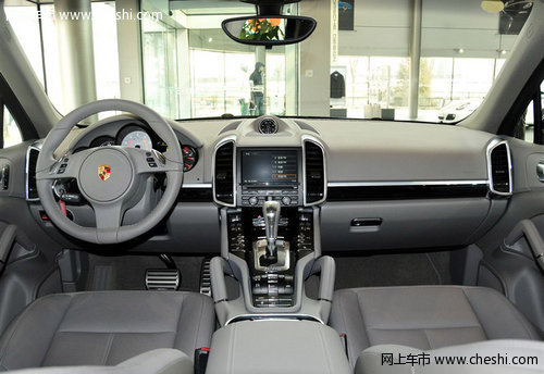 保时捷卡宴 天津港顶配现车限量价127万