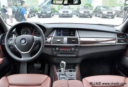 宝马X5美规版  天津现车充足73.2万热销