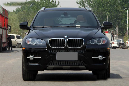 2012款宝马X6现车充足  天津店内优惠多