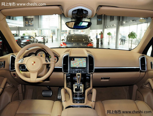 2012款保时捷卡宴美规版  天津现车让利