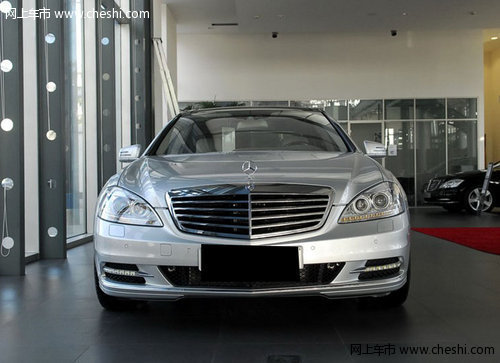 全新奔驰S400  天津现车优惠25万大酬宾