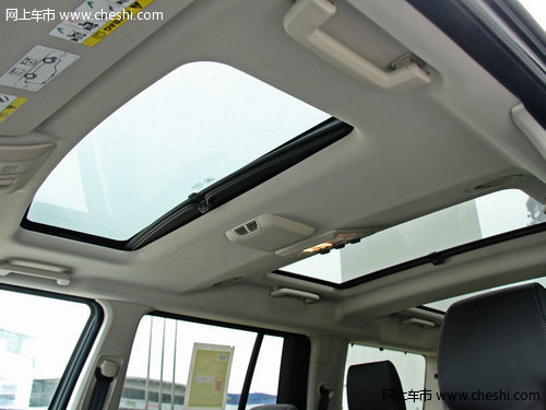 进口路虎发现四5.0 天津现车大幅度降价